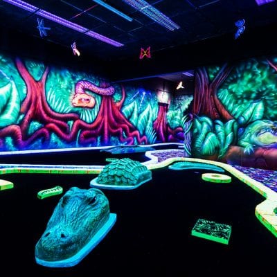 GlowGolf Augsburg indoorGAMES
